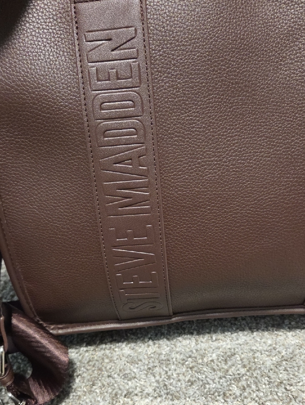 Women Brown Leather Bag- Stylish Travel Tote - Picture 5 of 5